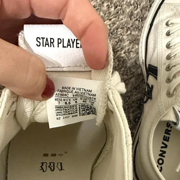 Converse All Star White and Black Sneakers - Picture 5 of 5